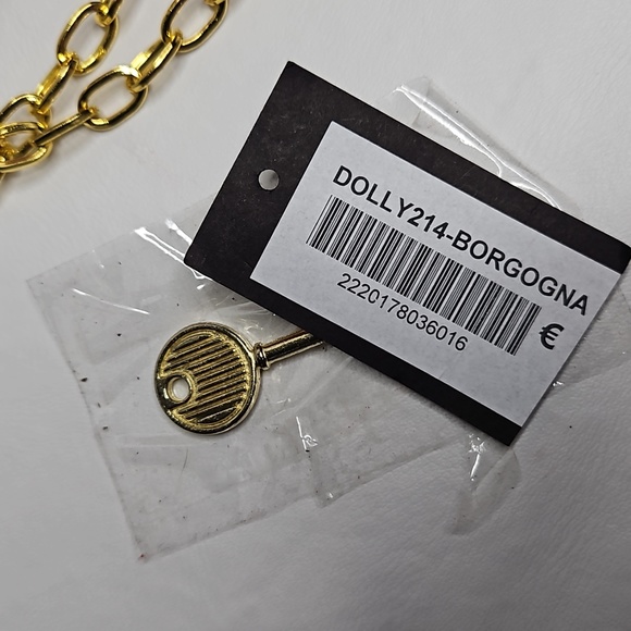 Cinti Red Leather Square Long Gold Chain Crossbody Bag With Lock and Key - Picture 3 of 16